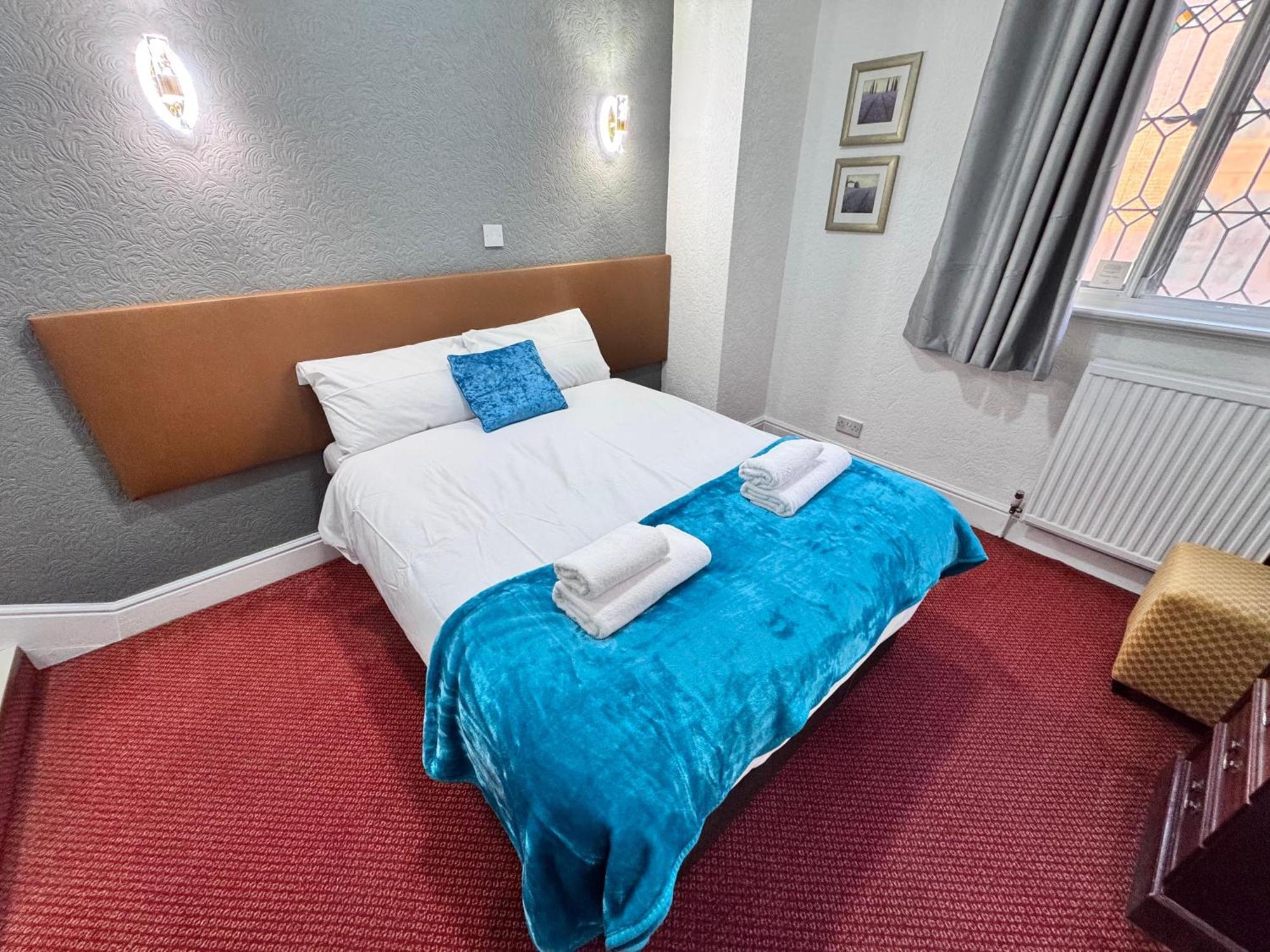 Chambre Double avec Salle de Bains Commune